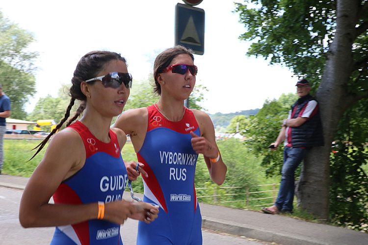 1 золотую 1 серебряную и 2 бронзовые медали завоевали российские паратриатлонисты на Кубке мира во Франции