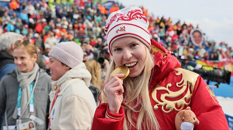 В.В. Путин поздравил чемпионку XIV Паралимпийских зимних игр 2026 года в Италии в соревнованиях по горнолыжному спорту в супергиганте среди лиц с ПОДА В.О. Ворончихину В.В. Путин поздравил чемпионку XIV Паралимпийских зимних игр 2026 года в Италии в соревнованиях по горнолыжному спорту в супергиганте среди лиц с ПОДА В.О. Ворончихину