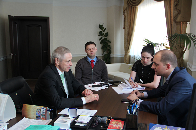 П.А. Рожков, А.О. Торопчин, К.А. Филиппова в Доме паралимпийского спорта провели рабочую встречу с генеральным директором РБК-ТВ Г.Е. Шагуном 