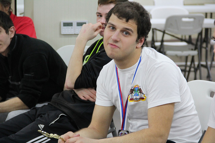 В Универсальном спортивном зале «Паралимпийский» состоялось награждение победителей и призеров соревнований заключительного дня и церемония закрытия Всероссийской спартакиады учащихся учебных заведений по видам спорта лиц с поражением ОДА