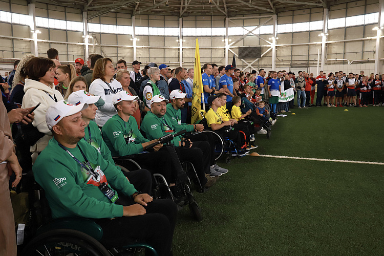 Заместитель руководителя Аппарата ПКР, чемпион Паралимпийских игр по футболу лиц с заболеванием ЦП И.Е. Потехин в г. Казани принял участие в церемонии открытия Всероссийских соревнований по футболу лиц с ОВЗ «Стальная воля»