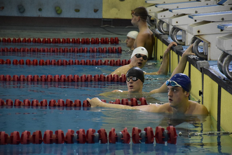 Российские пловцы установили три мировых и шесть европейских рекордов на чемпионате страны лиц с ПОДА