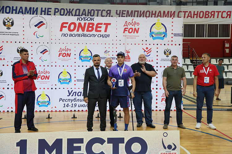 Команда Бурятии выиграла Кубок Фонбет по волейболу сидя среди ветеранов СВО