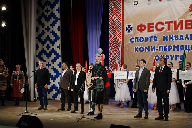 ПКР совместно с региональными отделениями и спортивными федерациями в субъектах РФ провели мероприятия, приуроченные к Международному дню инвалидов