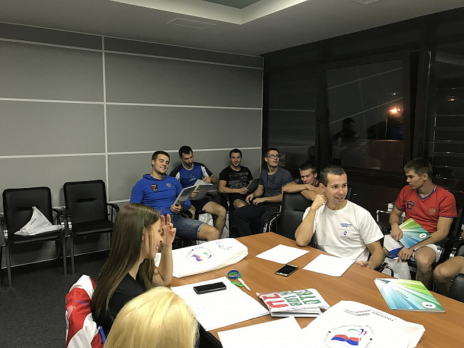 ПКР в Тюмени в Областном центре зимних видов спорта «Жемчужина Сибири» провел Антидопинговый семинар для членов сборной команды России по лыжным гонкам и биатлону спорта слепых