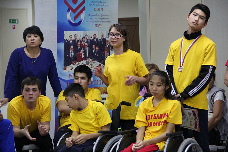 В Универсальном спортивном зале «Паралимпийский» состоялось награждение победителей и призеров соревнований заключительного дня и церемония закрытия Всероссийской спартакиады учащихся учебных заведений по видам спорта лиц с поражением ОДА