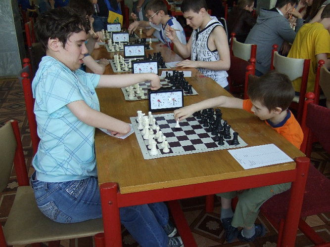 В г. Нальчике (Кабардино-Балкарская Республика) Всероссийская федерация спорта лиц с поражением опорно-двигательного аппарата проводит чемпионат и первенство России по шашкам и шахматам