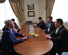 П.А. Рожков и Глава Республики Калмыкия Б.С. Хасиков в офисе ПКР обсудили вопросы развития паралимпийского спорта в регионе