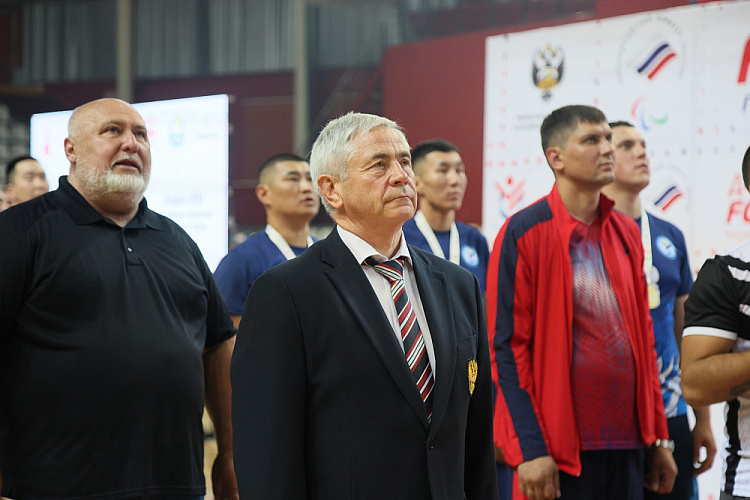 Команда Бурятии выиграла Кубок Фонбет по волейболу сидя среди ветеранов СВО