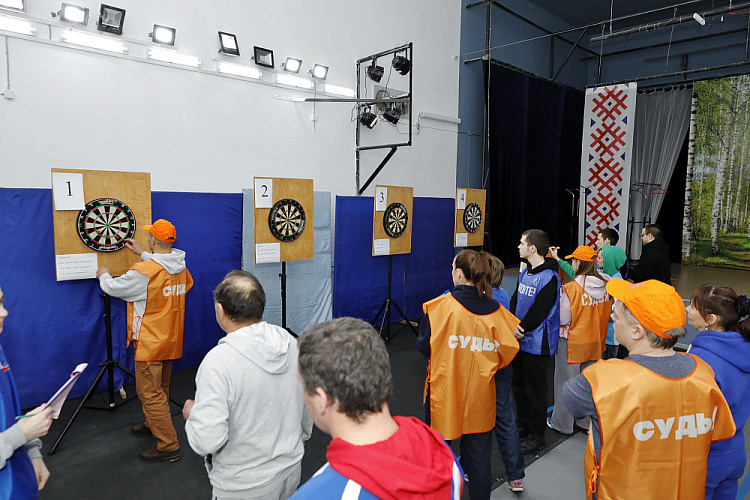 ПКР совместно с региональными отделениями и спортивными федерациями в субъектах РФ провели мероприятия, приуроченные к Международному дню инвалидов