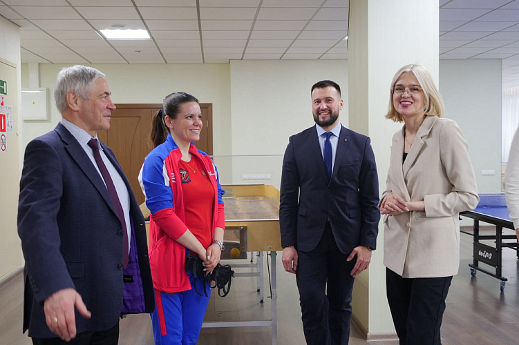 П.А. Рожков в офисе ПКР провел рабочую встречу с и.о. заместителя председателя Правительства Забайкальского края В.В. Бессоновой и министром физической культуры и спорта Забайкальского края А.К. Середкиным