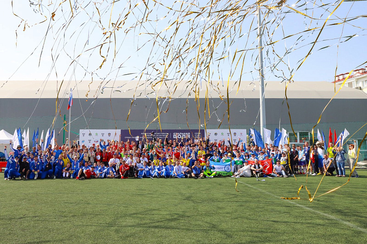 Вице-президент ПКР, чемпион Паралимпийских игр И.Е. Потехин в пгт. Сириус (Краснодарский край) принял участие в церемонии награждения и закрытия турнира по футболу среди лиц с ОВЗ «Стальная воля»