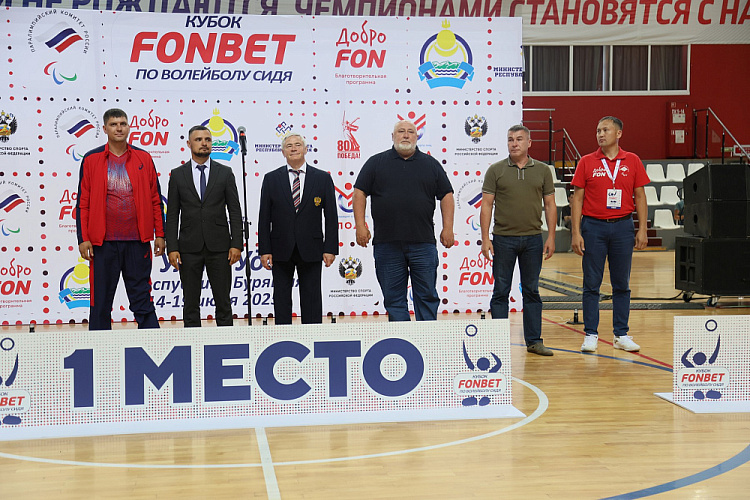 Команда Бурятии выиграла Кубок Фонбет по волейболу сидя среди ветеранов СВО