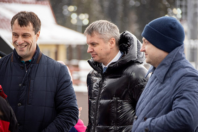 В Ханты-Мансийске определены победители и призеры главного старта по лыжным гонкам и биатлону спорта лиц с ПОДА спортивного сезона 2023 года