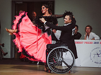 ПКР поздравляет сборную команду России по танцам на колясках с Международным днем танца!