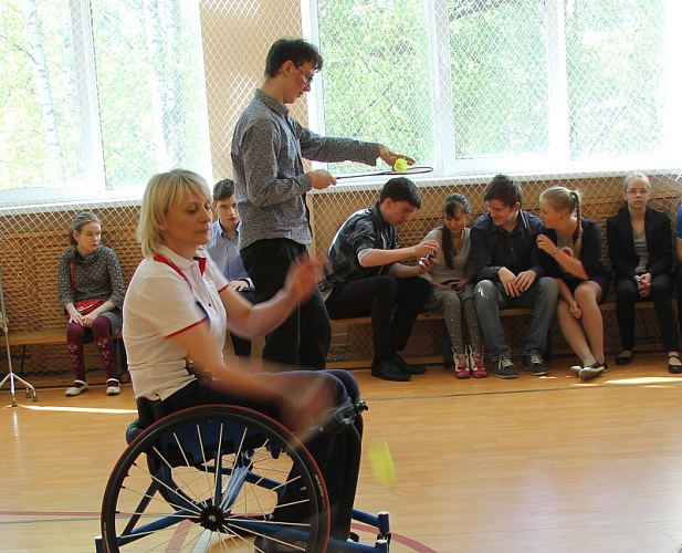 В г. Санкт-Перебурге в спортивном зале Школы-интерната №9 состоялся мастер-класс по парабадминтону В г. Санкт-Перебурге в спортивном зале Школы-интерната №9 состоялся мастер-класс по парабадминтону