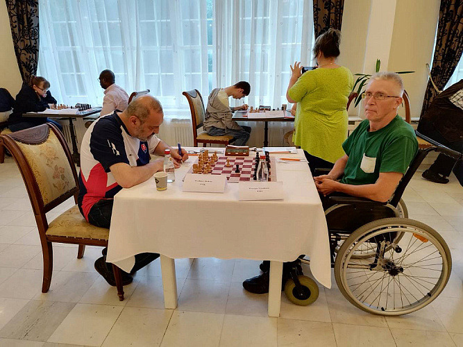 Российские спортсмены ведут борьбу за медали чемпионата мира по шахматам спорта лиц с ПОДА в Сербии 