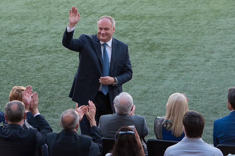 Всемирные игры Международной спортивной федерации колясочников и ампутантов IWAS 2015 года торжественно открыты в Сочи!