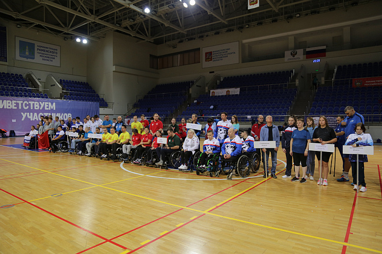 П.А. Рожков в г. Раменском принял участие в просмотре соревнований и церемонии награждения победителей и призеров Всероссийских соревнований по парабадминтону