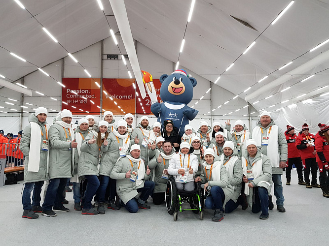 Российские спортсмены и персонал спортсменов приняли участие в торжественной церемонии открытия XII Паралимпийских зимних игр 2018 года в г. Пхенчхан (Республика Корея)