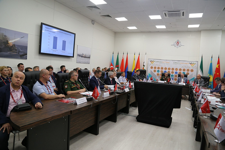 П.А. Рожков в рамках деловой программы Международного военно-технического форума «АРМИЯ-2022» принял участие в Круглом столе «Протезно-ортопедические технологии: современное состояние и новые направления»