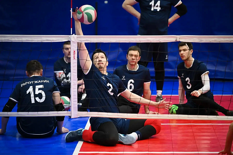 В Алексине завершился 1 круг чемпионата России по волейболу сидя в дивизионе «Лига героев» В Алексине завершился 1 круг чемпионата России по волейболу сидя в дивизионе «Лига героев»