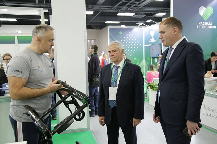 П.А. Рожков в г. Москве принял участие в сессии «Роль отечественной промышленности в развитии адаптивного спорта», проводимой в рамках VII Национального форума реабилитационной индустрии и универсального дизайна «Надежда на технологии» П.А. Рожков в г. Москве принял участие в сессии «Роль отечественной промышленности в развитии адаптивного спорта», проводимой в рамках VII Национального форума реабилитационной индустрии и универсального дизайна «Надежда на технологии»