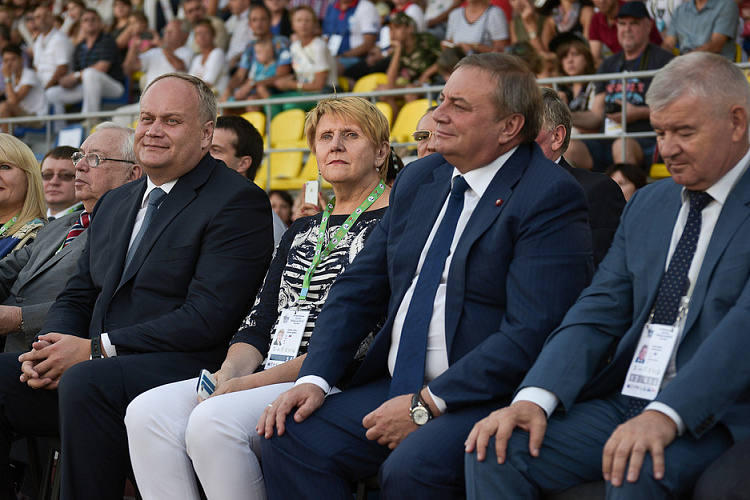 Всемирные игры Международной спортивной федерации колясочников и ампутантов IWAS 2015 года торжественно открыты в Сочи!