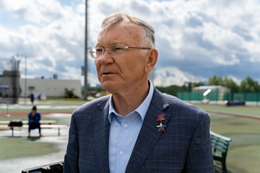 Паралимпийский комитет России поздравляет Заслуженного тренера России, тренера спортивной сборной команды РФ по лёгкой атлетике спорта слепых П.З. Буйлова с юбилеем