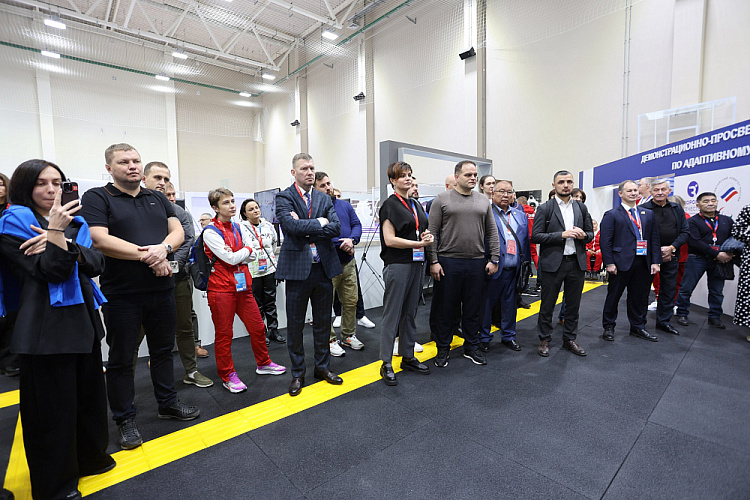 В Самаре ПКР и Общероссийское Движение «Здоровое Отечество» провели презентацию первого регионального Демонстрационно-просветительского центра по адаптивному спорту для представителей спортивных организаций субъектов РФ