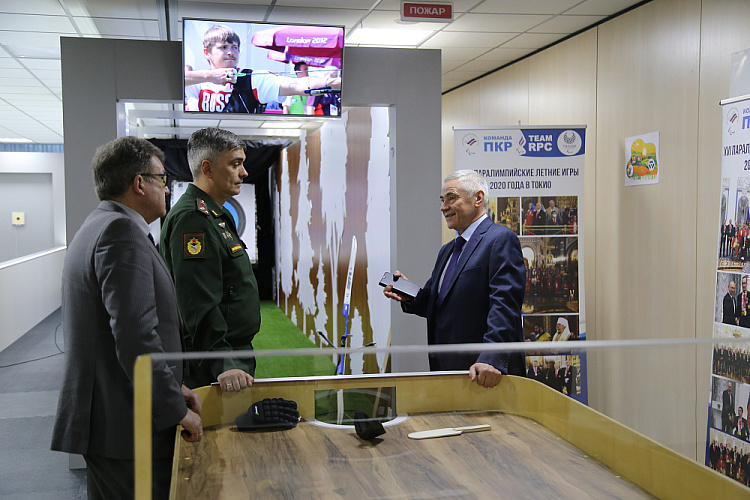 П.А. Рожков в офисе ПКР провел рабочую встречу с начальником Центрального спортивного клуба Армии, полковником А.В. Громовым