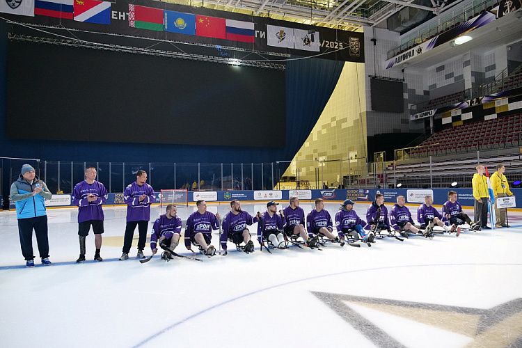 Во Владивостоке завершился Кубок «Герои нашего времени» по следж-хоккею среди ветеранов СВО Во Владивостоке завершился Кубок «Герои нашего времени» по следж-хоккею среди ветеранов СВО