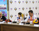 В.П. Лукин, П.А. Колобков в зале Исполкома ПКР встретились с женской сборной командой России по волейболу сидя – чемпионкой мира 2018 года