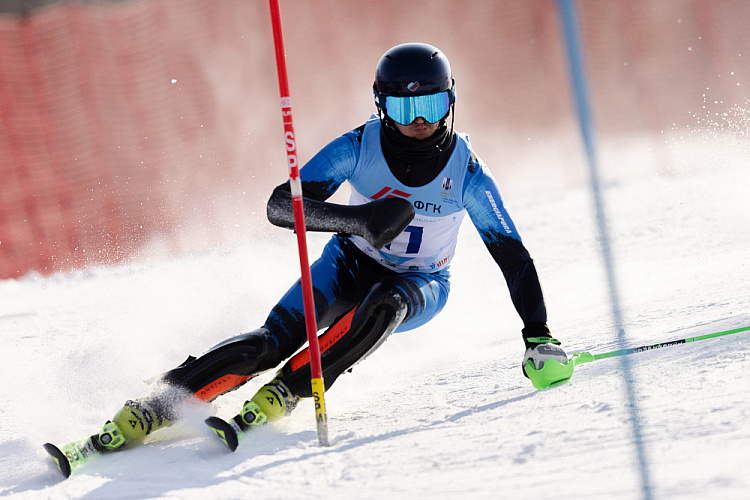 Варвара Ворончихина и Алексей Бугаев – абсолютные чемпионы России по горнолыжному спорту лиц с ПОДА