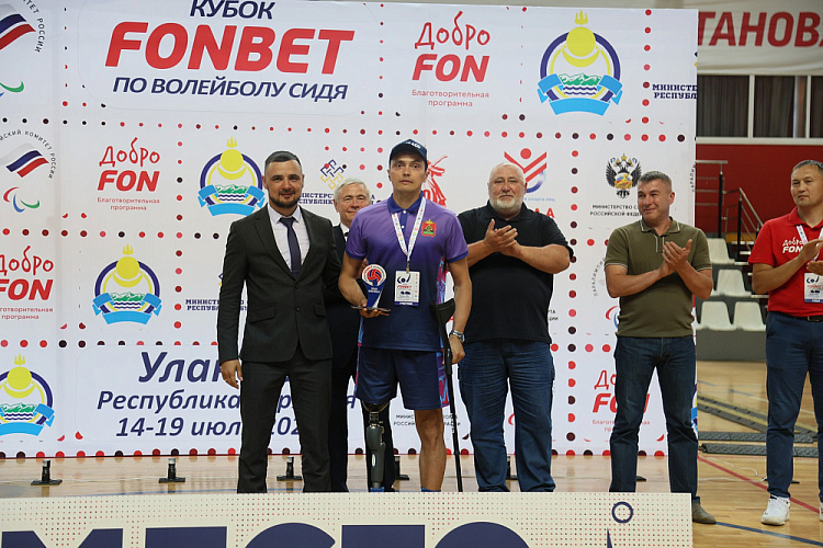 Команда Бурятии выиграла Кубок Фонбет по волейболу сидя среди ветеранов СВО