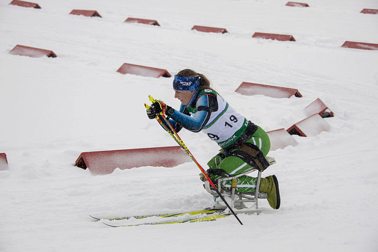 В Ханты-Мансийске определены победители и призеры главного старта по лыжным гонкам и биатлону спорта лиц с ПОДА спортивного сезона 2023 года