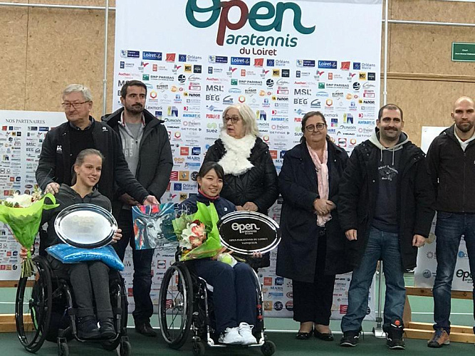 Серебряную и бронзовую медали завоевала сборная команда России на международном турнире по теннису на колясках во Франции Серебряную и бронзовую медали завоевала сборная команда России на международном турнире по теннису на колясках во Франции