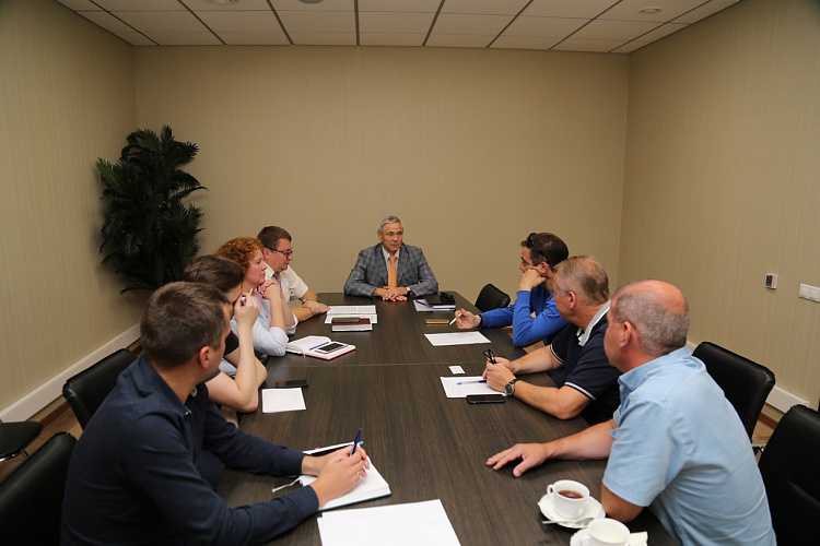 П.А. Рожков в офисе ПКР провел встречу с членами инициативной группы по развитию пара-каратэ Федерации Каратэ России