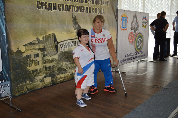 Спортсмены из Краснодарского края Юлия Воронцова и Андрей Самовик стали победителями абсолютного зачета на первенстве России по пауэрлифтингу 