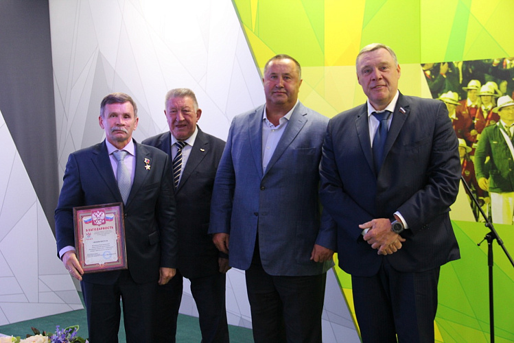 В Актовом зале Паралимпийского комитета России состоялась очередная Конференция Всероссийской федерации спорта лиц с поражением опорно-двигательного аппарата