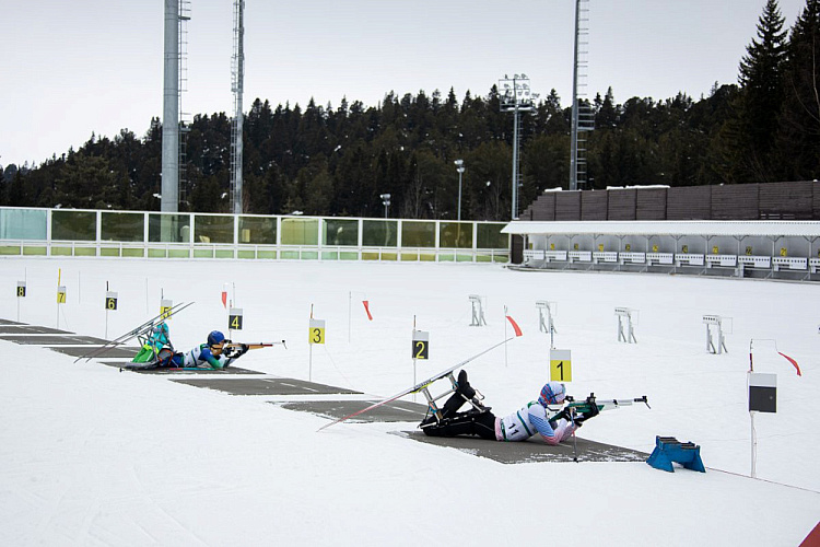 В Ханты-Мансийске определены победители и призеры главного старта по лыжным гонкам и биатлону спорта лиц с ПОДА спортивного сезона 2023 года