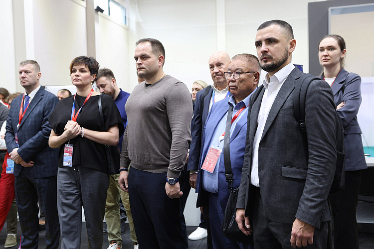 В Самаре ПКР и Общероссийское Движение «Здоровое Отечество» провели презентацию первого регионального Демонстрационно-просветительского центра по адаптивному спорту для представителей спортивных организаций субъектов РФ