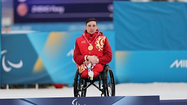 В.В. Путин поздравил чемпиона XIV Паралимпийских зимних игр в соревнованиях по лыжным гонкам на дистанции 10 километров среди лиц с поражением опорно-двигательного аппарата И.Ю.Голубкова