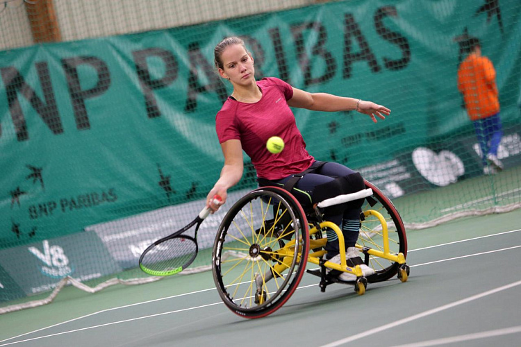 Серебряную и бронзовую медали завоевала сборная команда России на международном турнире по теннису на колясках во Франции Серебряную и бронзовую медали завоевала сборная команда России на международном турнире по теннису на колясках во Франции