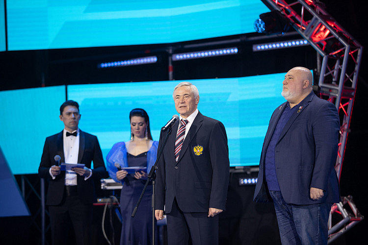 Более 300 ветеранов специальной военной операции приняли участие в первом Всероссийском «Кубке Защитников Отечества» по зимним видам спорта