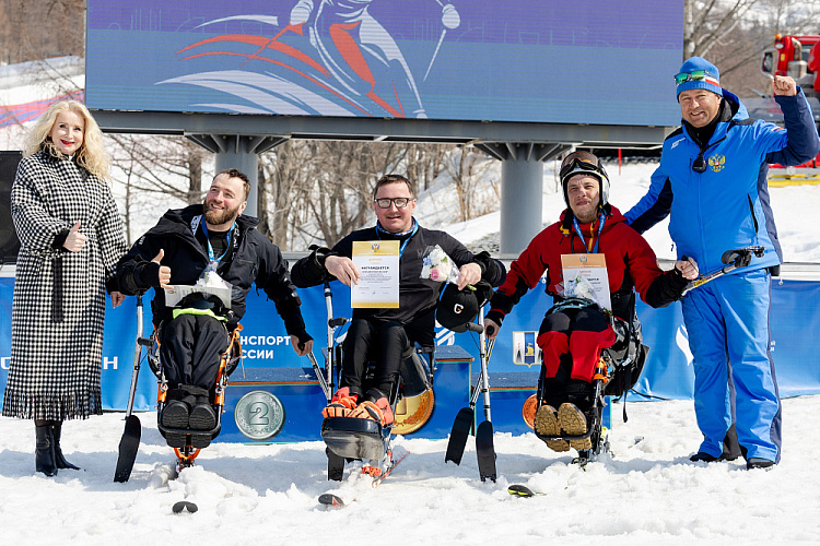 Варвара Ворончихина и Алексей Бугаев – абсолютные чемпионы России по горнолыжному спорту лиц с ПОДА