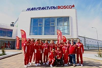 Делегация российских паралимпийцев посетила швейную фабрику «Мануфактуры Bosco»