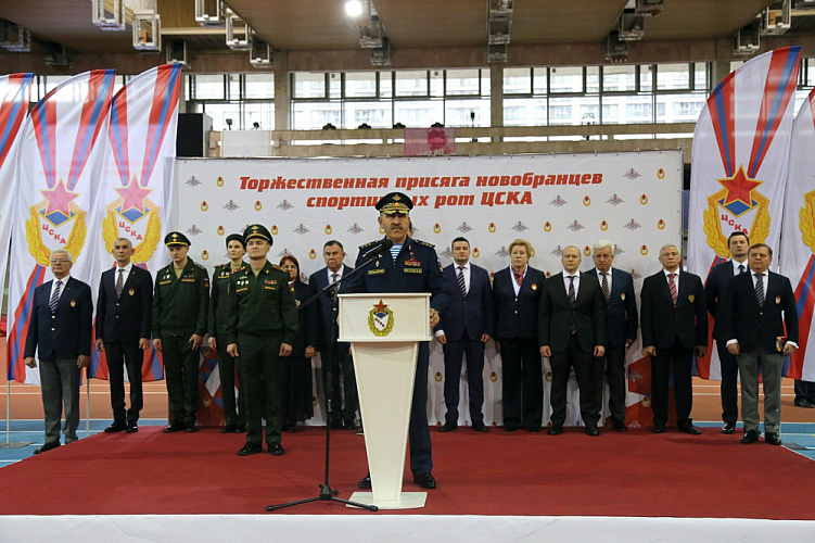 П.А. Рожков в Москве принял участие в торжественной церемонии приведения к военной присяге военнослужащих спортивных рот ЦСКА П.А. Рожков в Москве принял участие в торжественной церемонии приведения к военной присяге военнослужащих спортивных рот ЦСКА