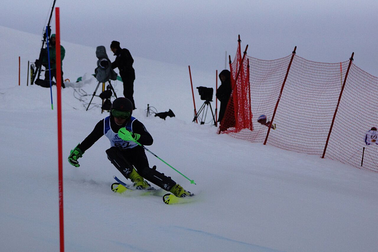 Алексей Бугаев в третий день этапа Кубка Европы выиграл золото в дисциплине «Гигантский слалом»