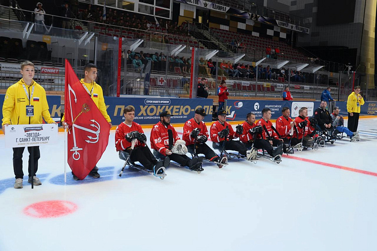 Во Владивостоке завершился Кубок «Герои нашего времени» по следж-хоккею среди ветеранов СВО Во Владивостоке завершился Кубок «Герои нашего времени» по следж-хоккею среди ветеранов СВО